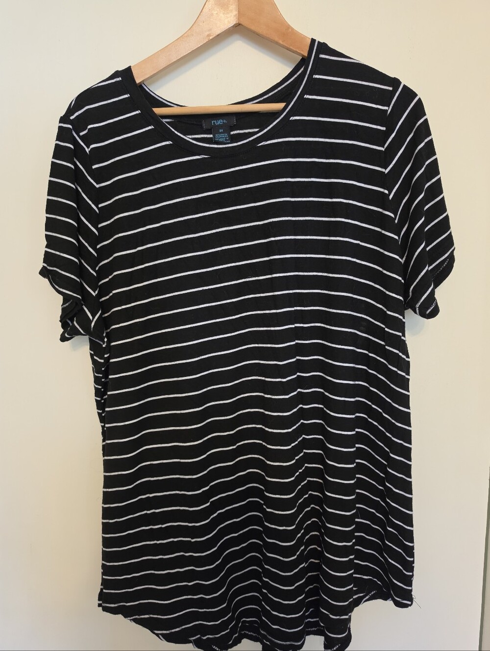 Rue 21+ Short Sleeve Longer Length Tee Size 2X